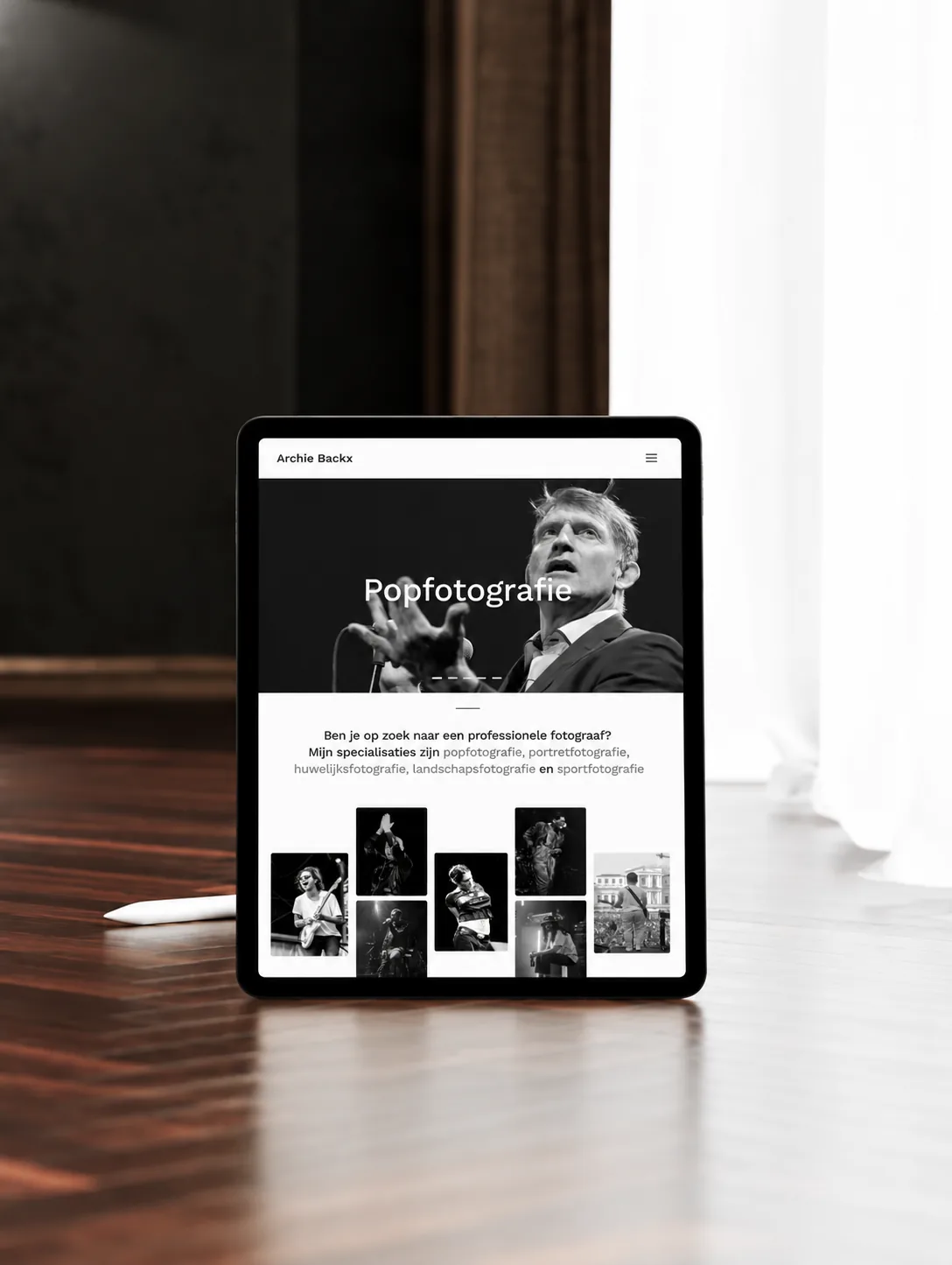 Website van fotograaf Archie Backx in tablet mockup